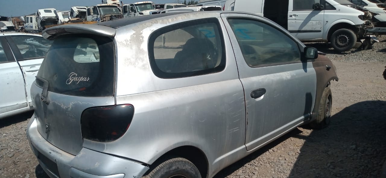  Toyota YARIS 2004    EN DESARME